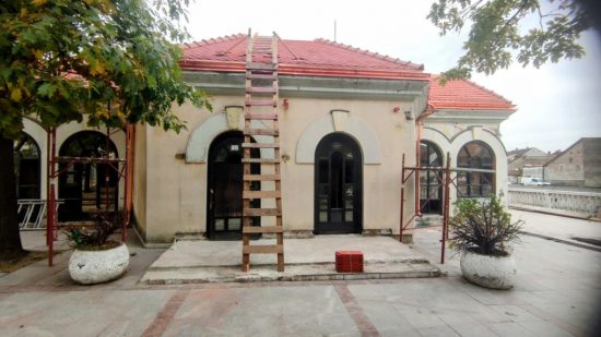 Objekat-nekadasnje-Valjevske-banke-kod-Belog-mosta-Valjevo-7-1024x576 Objekat-nekadasnje-Valjevske-banke-kod-Belog-mosta-Valjevo-7-1024x576