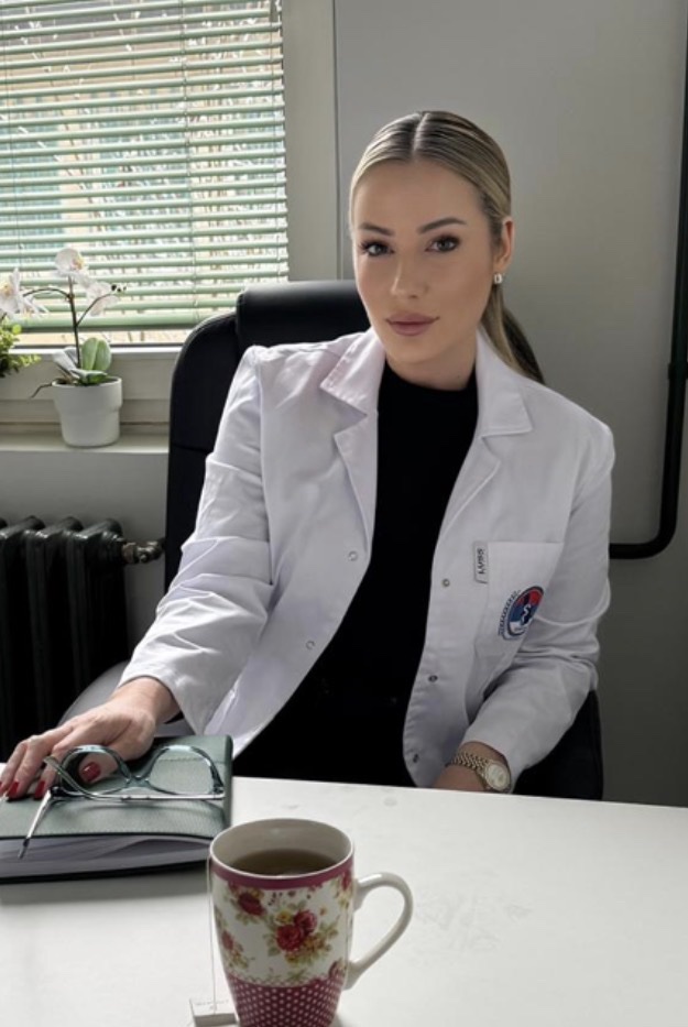 dr Aleksandra Aničić